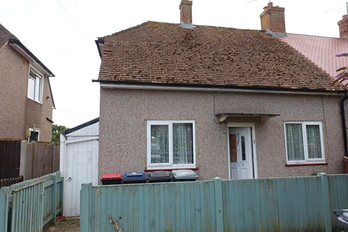 2 Bedroom Semi Detached House For Sale In Windmill Road, Canterbury, CT1