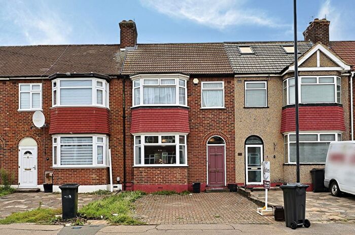 3 Bedroom Terraced House For Sale In Arbour Road, Enfield, EN3