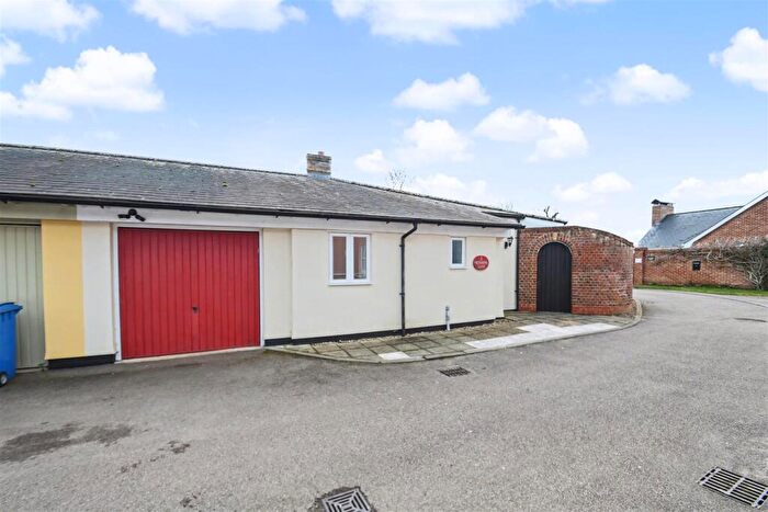 2 Bedroom Semi-Detached Bungalow To Rent In Fredericks Close, Tattingstone, Ipswich, IP9