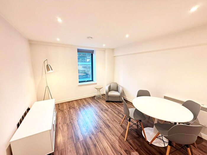 1 Bedroom Apartment To Rent In Dayus House, Tenby Street, Birmingham, B1