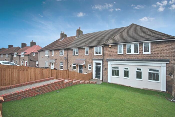 1 Bedroom Flat To Rent In Downham Way Bromley, BR1