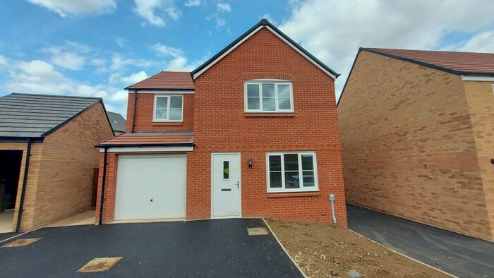 4 Bedroom Detached House To Rent In Chalkleys Lane, Kettering, NN15