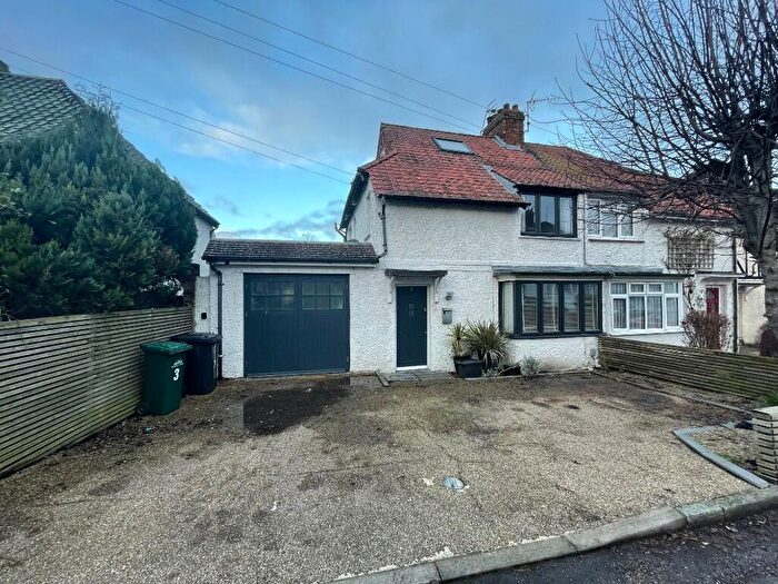 3 Bedroom Semi-Detached House For Sale In Dale Avenue, Brighton, BN1