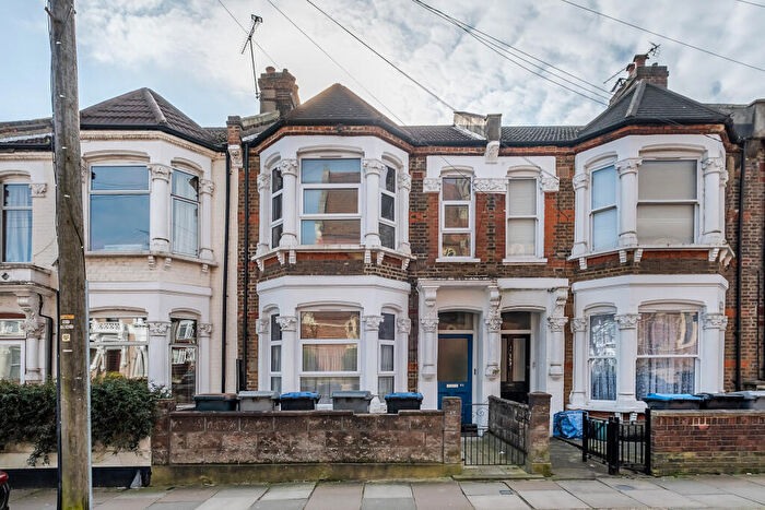 3 Bedroom House For Sale In Mortimer Road, London, NW10
