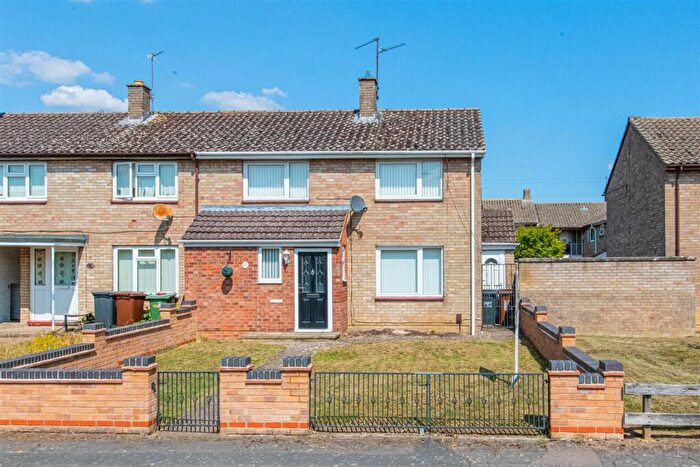 2 Bedroom End Of Terrace House For Sale In Gateford Court, Corby, NN18