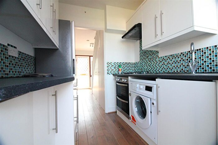 3 Bedroom Terraced House To Rent In Oakleigh Road, Uxbridge, UB10