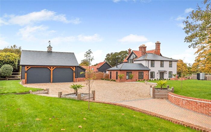 6 Bedroom Detached House For Sale In Earsham Road, Hedenham, Bungay, Norfolk, NR35