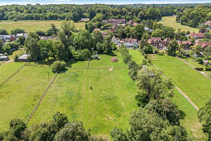 3 Bedroom Bungalow For Sale In Checkendon, RG8