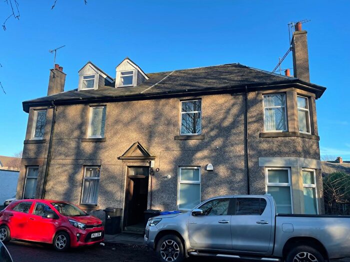 2 Bedroom Flat To Rent In Forth Street, Stirling, Stirlingshire, FK8
