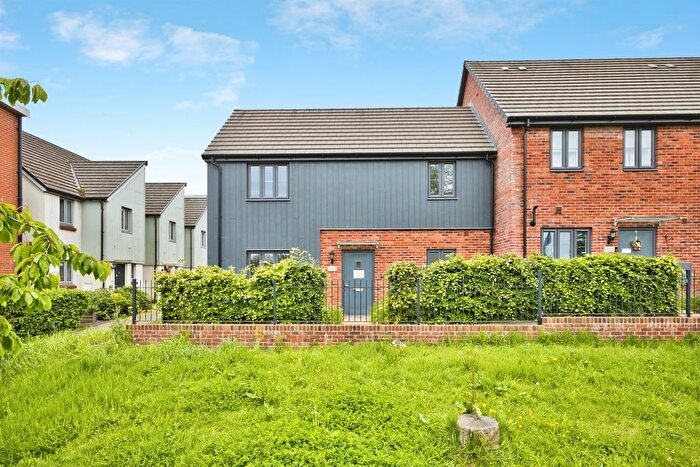 3 Bedroom End Terrace House For Sale In Chubb Close, Chard, TA20