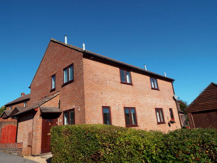 3 Bedroom Semi-Detached House To Rent In Lark Hill Rise, Winchester, SO22