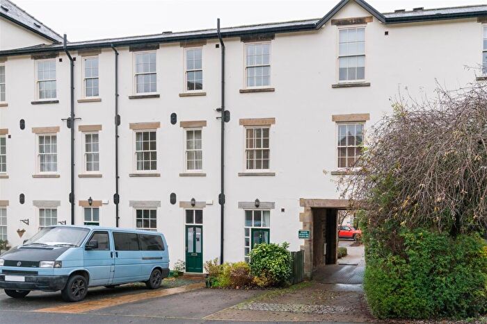 1 Bedroom Terraced House For Sale In Brearley Hall, Woodmere Drive Old Whittington, Chesterfield, Derbyshire, S41