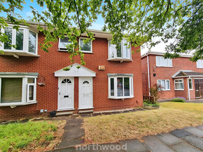 2 Bedroom Flat To Rent In Stoops Lane, Bessacarr, Doncaster, DN4