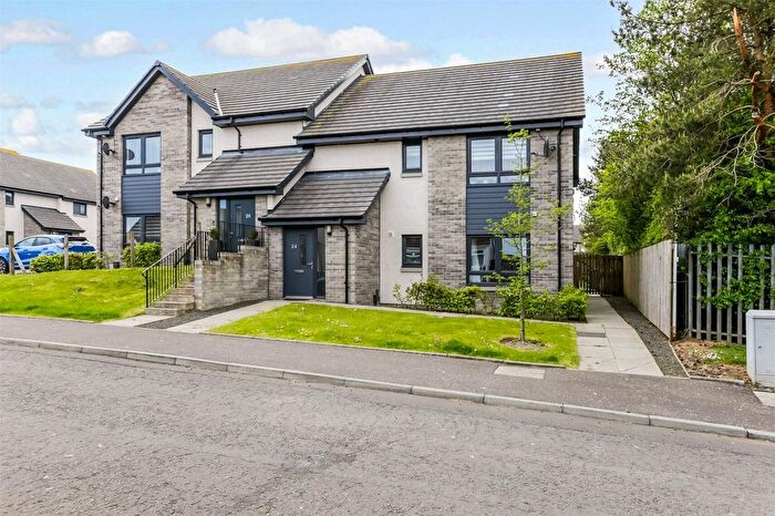 2 Bedroom Flat For Sale In Albert Road, Harthill, Shotts, North Lanarkshire, ML7