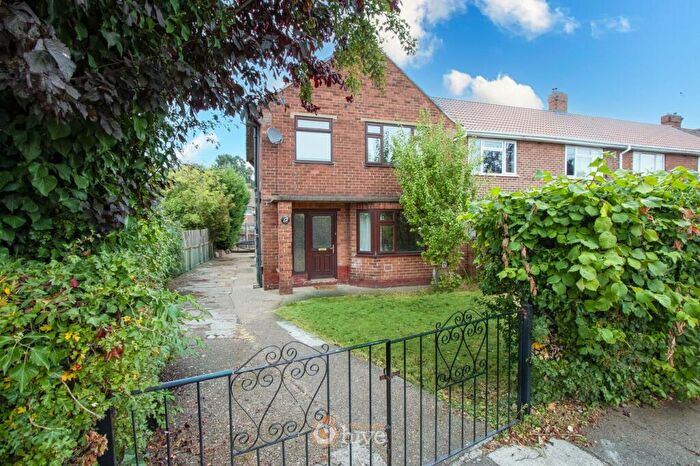 3 Bedroom Semi-Detached House For Sale In Elmham Road, Cantley, Doncaster, DN4