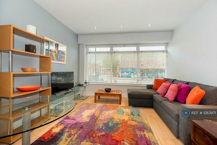 1 Bedroom Flat To Rent In Balham High Road, London, SW12