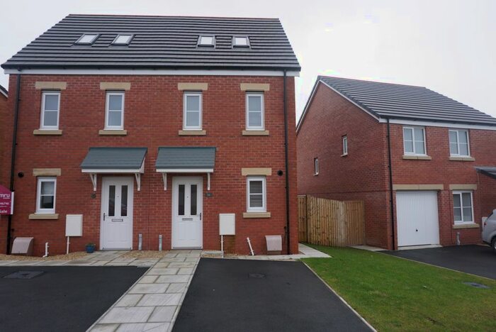 3 Bedroom Semi-Detached House To Rent In Heol Cae Pownd, Cefneithin, Llanelli, SA14