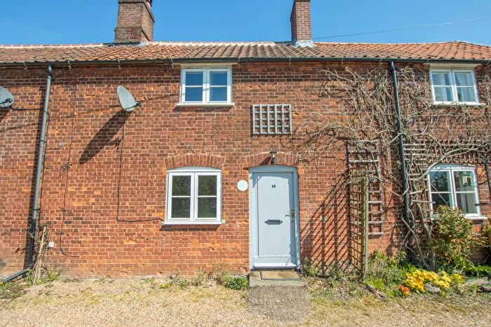 2 Bedroom Cottage For Sale In The Street, Tattersett, PE31