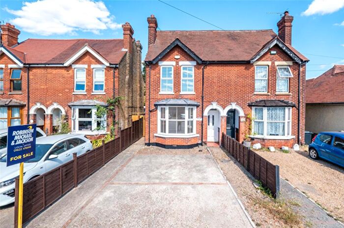3 Bedroom Semi Detached House For Sale In Loose Road, Maidstone, Kent, ME15