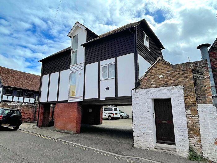 1 Bedroom Flat For Sale In Thomas Road, Faversham, ME13