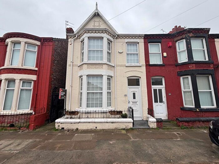 3 Bedroom House To Rent In Wharncliffe Road, L13