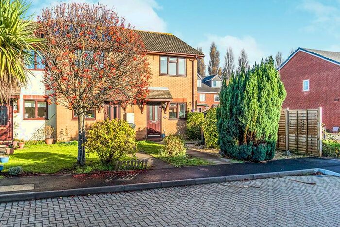 2 Bedroom House To Rent In Neelands Grove, Portchester, Portsmouth, Hampshire, PO6