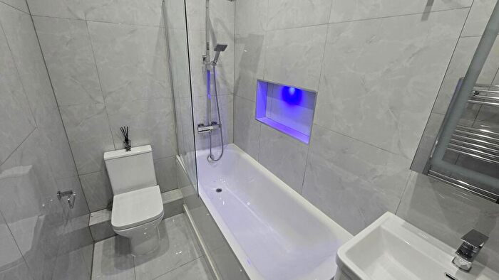 1 Bedroom Flat To Rent In Woolfield House, Wash Lane, BL9