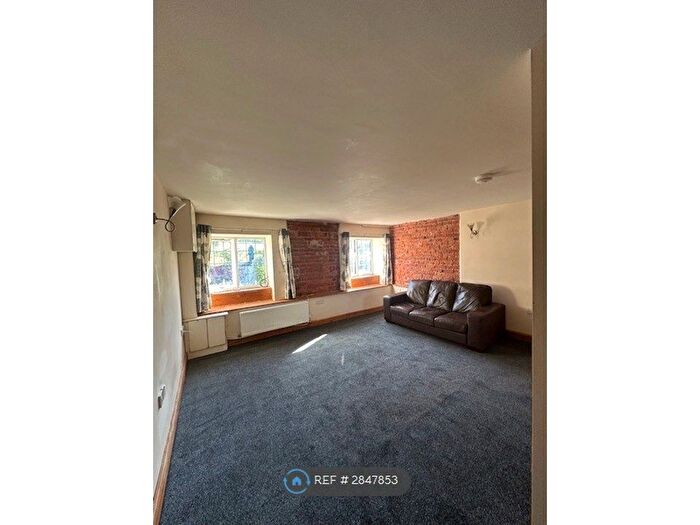 2 Bedroom Flat To Rent In Coach House Mews, Llanrhydd, Ruthin, LL15