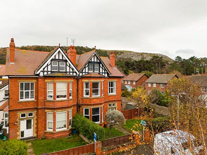 6 Bedroom Semi Detached House For Sale In Harcourt Road, Llandudno, LL30