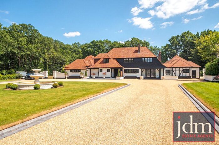 6 Bedroom Detached House To Rent In Park Avenue, Farnborough Park, Orpington, BR6