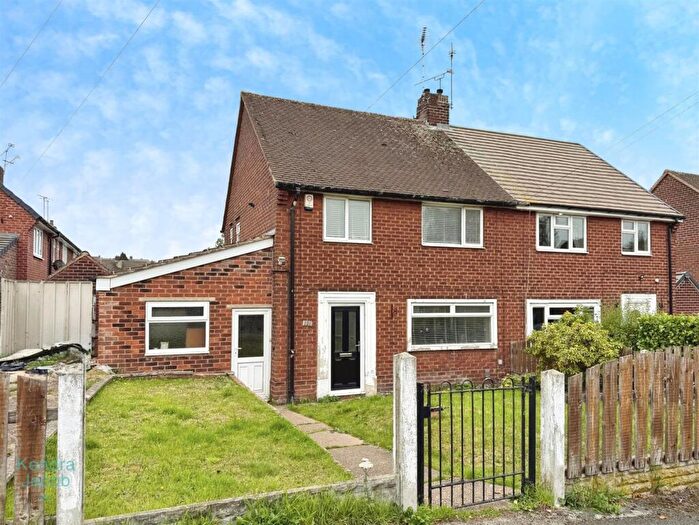 3 Bedroom Semi-Detached House For Sale In Plantation Hill, Worksop, S81