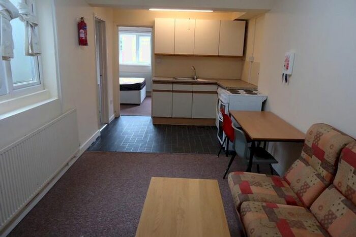 1 Bedroom Flat To Rent In Mundy Place, Cathays, Cardiff, CF24