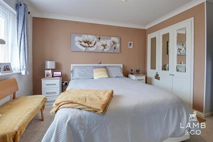 4 Bedroom Detached House For Sale In Parade Drive, Dovercourt, Harwich, CO12