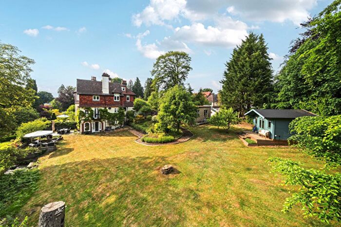 3 Bedroom Semi-detached House For Sale In Crossways Road, Grayshott, GU26
