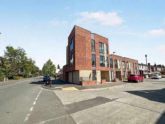 4 Bedroom End Terrace House For Sale In Ladysmith Road, Didsbury Village, Manchester, M20