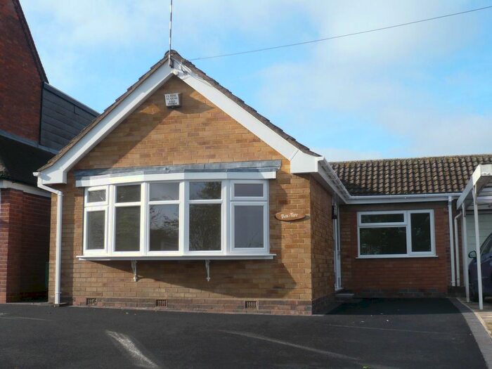 3 Bedroom Bungalow To Rent In Balsall Street, Balsall Common, Coventry CV7