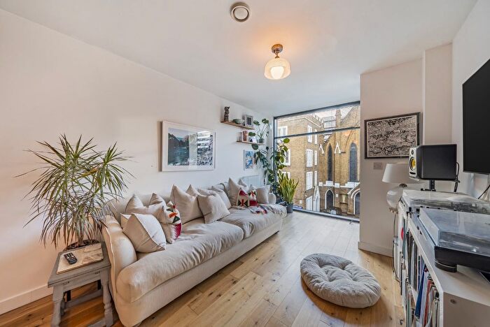 2 Bedroom Flat For Sale In Deptford High Street, London, SE8