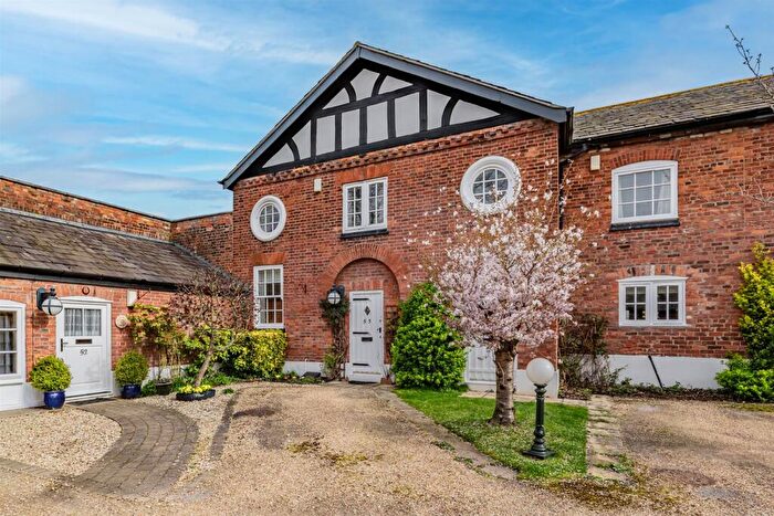 2 Bedroom Mews For Sale In The Barns, Bostock Hall, CW10