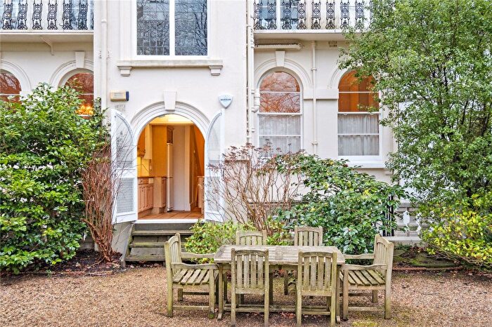 1 Bedroom Flat To Rent In Kensington Park Gardens, Notting Hill, London, W11
