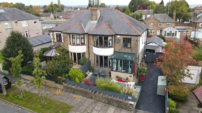 3 Bedroom Semi-detached House For Sale In Radfield Road Bradford, West Yorkshire, BD6