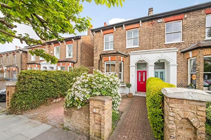 4 Bedroom House For Sale In Ashbourne Grove, East Dulwich, London, SE22