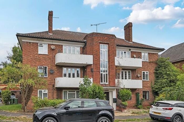 2 Bedroom Flat To Rent In Marlborough House, Courtlands, Maidenhead, SL6