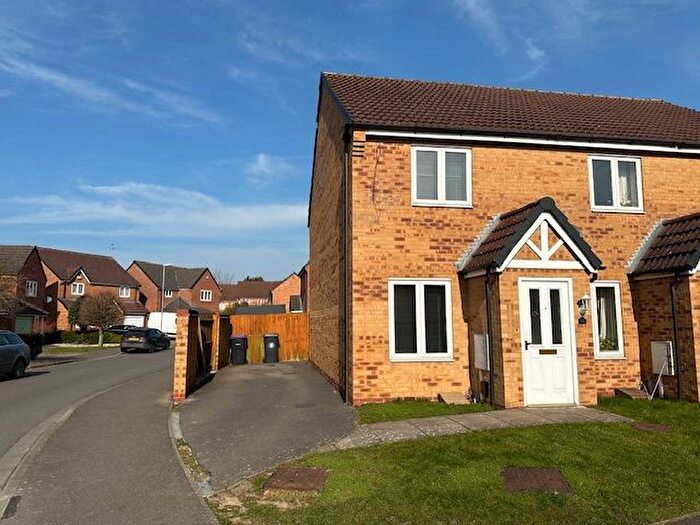 2 Bedroom End Of Terrace House To Rent In Hudson Way, Grantham, NG31