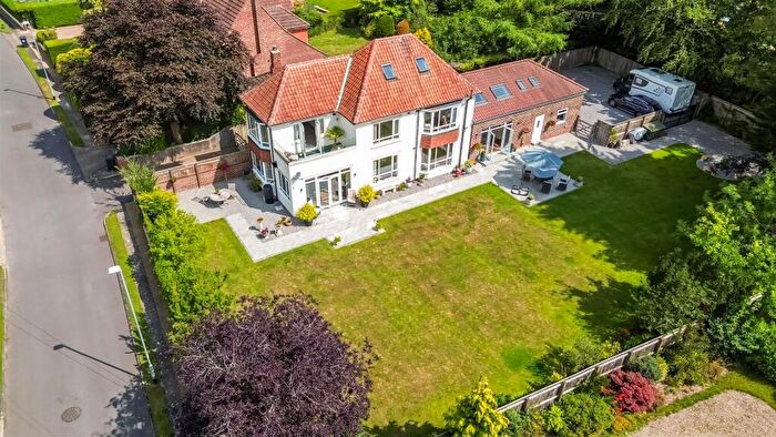 5 Bedroom Detached House For Sale In Castle Close, Middleton St. George, Darlington, DL2