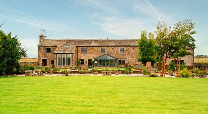 5 Bedroom Detached House For Sale In Tinklers Lane, BB7