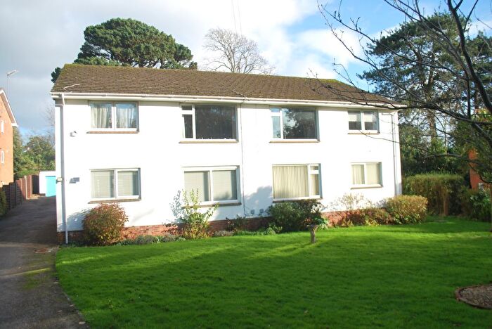 2 Bedroom Flat To Rent In Portland Avenue, Exmouth, EX8