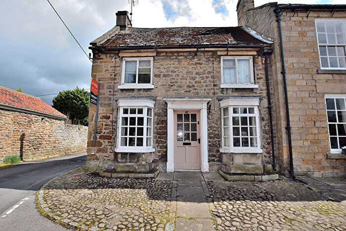 3 Bedroom End Of Terrace House For Sale In High Street, Gilling West, DL10