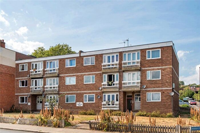 2 Bedroom Flat For Sale In Dartmouth Road, Sydenham, London, SE26