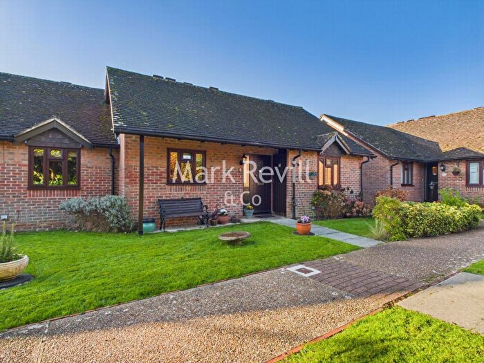 2 Bedroom Retirement Property For Sale In Harvest Close, Lindfield, RH16