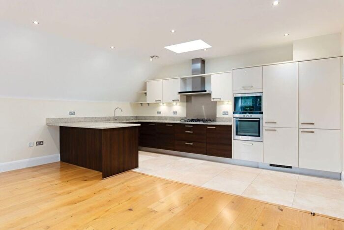 1 Bedroom Flat To Rent In Mount Harry Road, Sevenoaks, TN13